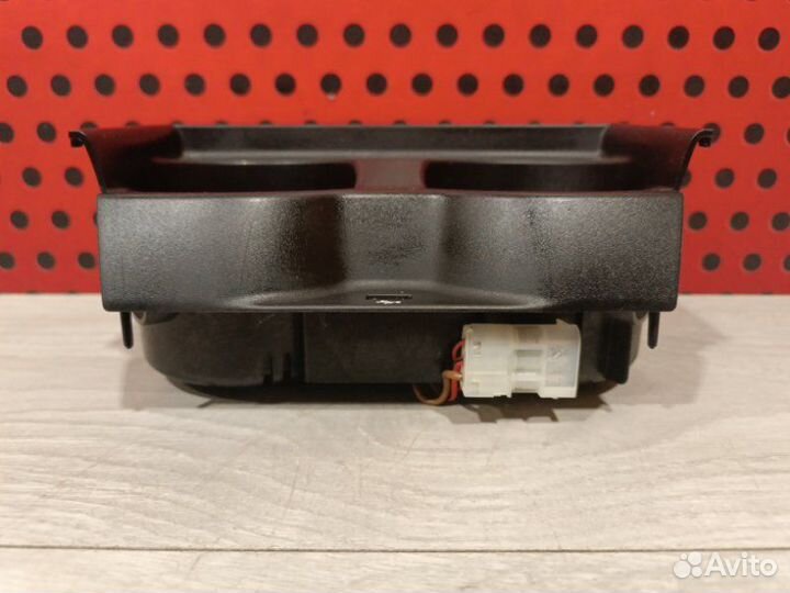 Подстаканник Bmw 5 G30 B48B20A 2018