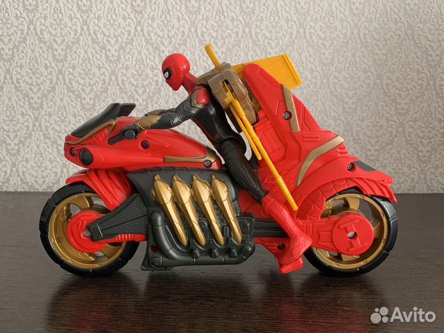 Человек паук фигурка