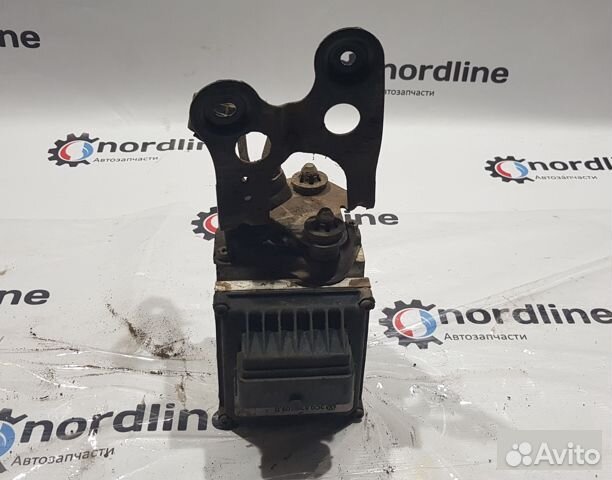 Блок abs Volkswagen Passat B6 седан 1.8 BZB 2007