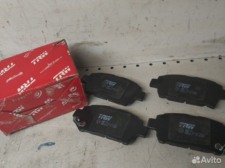 Тормозные колодки Toyota Corolla E120