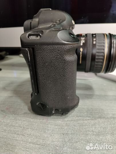 Зеркальный фотоаппарат canon eos 1D mark iii