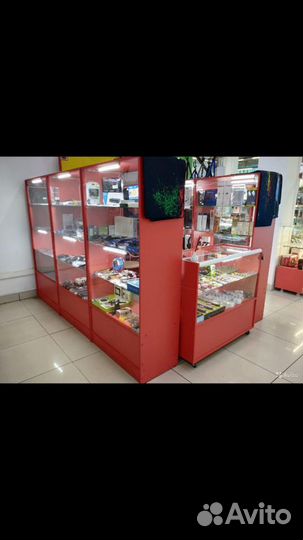 Витрина лдсп остекленная 1800х300х900