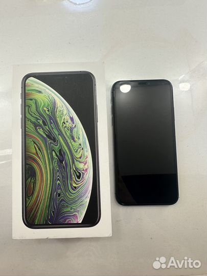 iPhone Xs, 64 ГБ