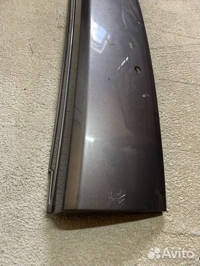 Накладка двери багажника Mitsubishi Outlander XL