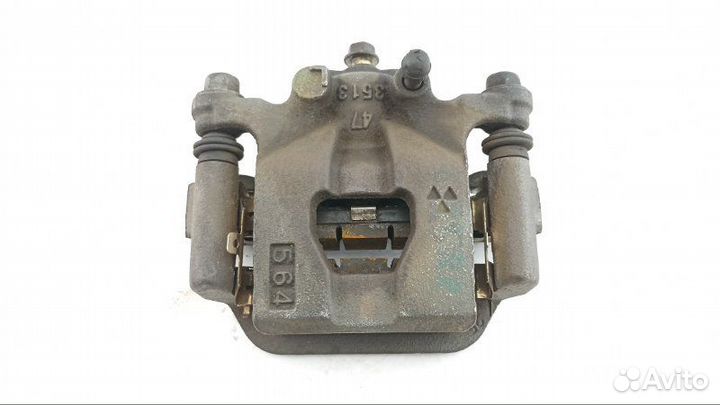 Суппорт задний правый Nissan Serena C25 2007