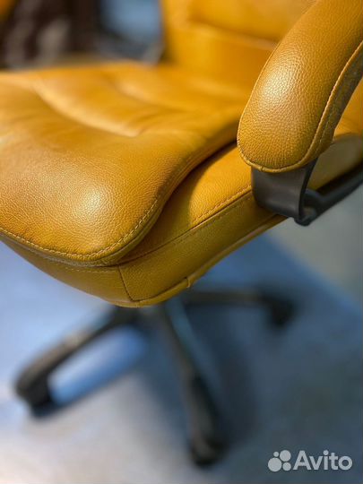 Компьютерное кресло