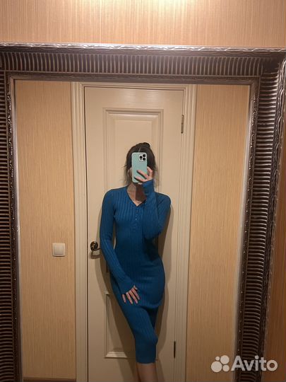 Платье женское теплое 42 44