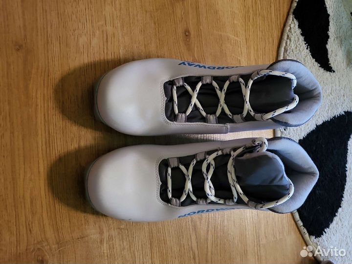 Лыжи и ботинки беговые