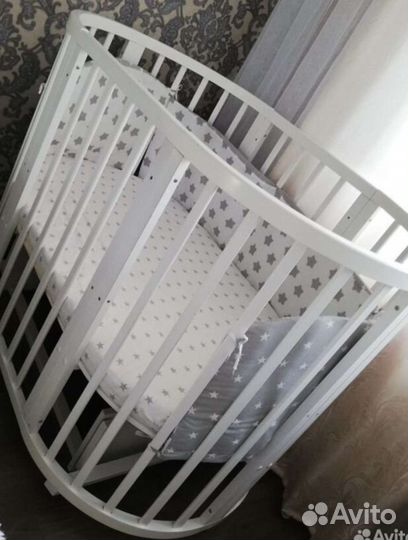 Детская кроватка