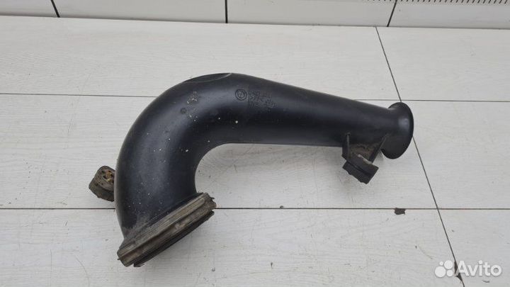 Патрубок воздушный Bmw 7 E38 M52/TU 1999
