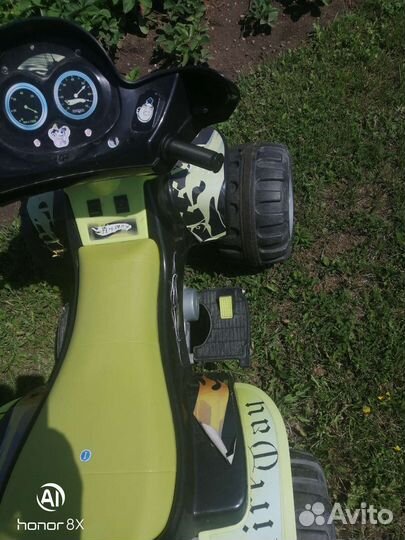 Детский квадроцикл на аккумуляторе