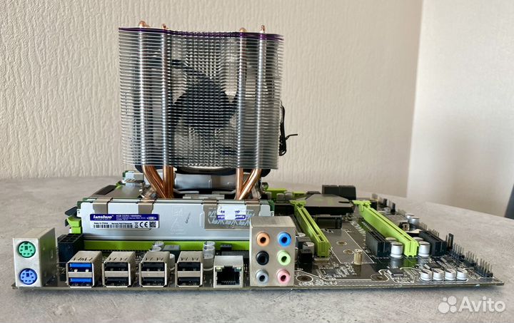 Комплект X79 LGA 2011+E5 2689+16Гб DDR3+кулер