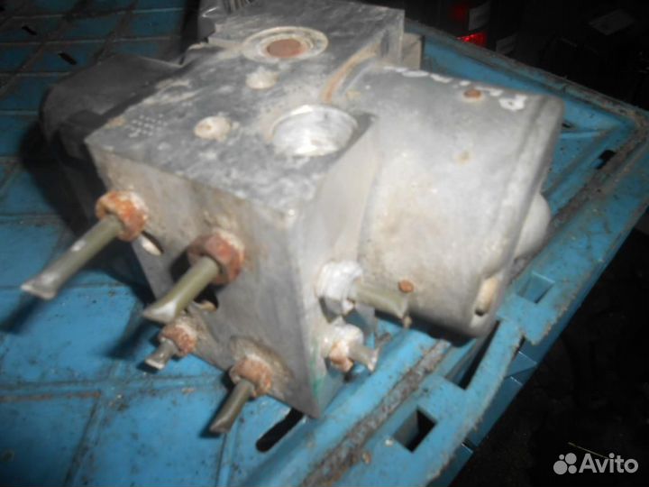 Блок ABS (насос) Nissan Primera