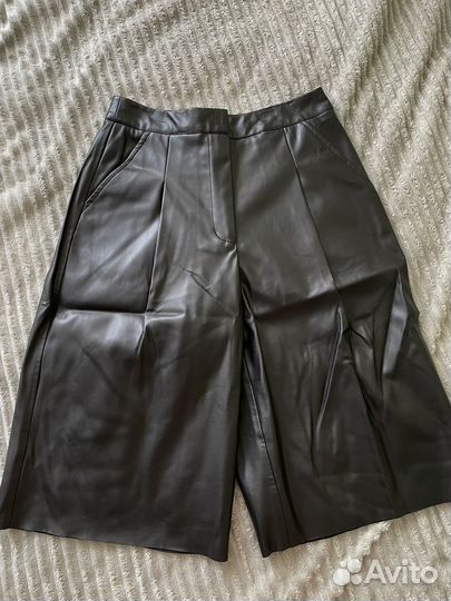 Кожаные шорты sela