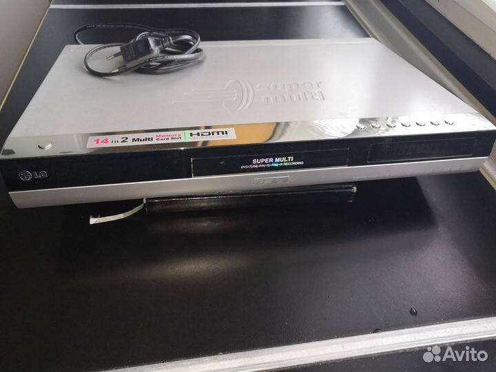 Dvd рекордер DR699X