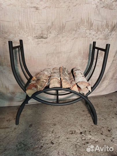 Дровница, дровник