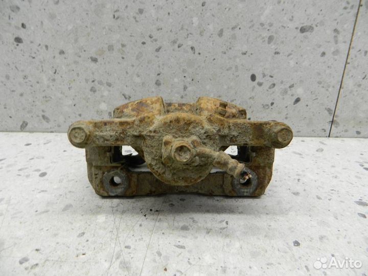 Суппорт передний правый Honda Civic 4D 2006-2012