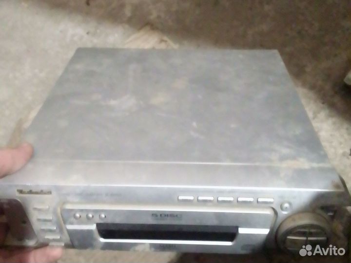 Музыкальный центр 2 штуки