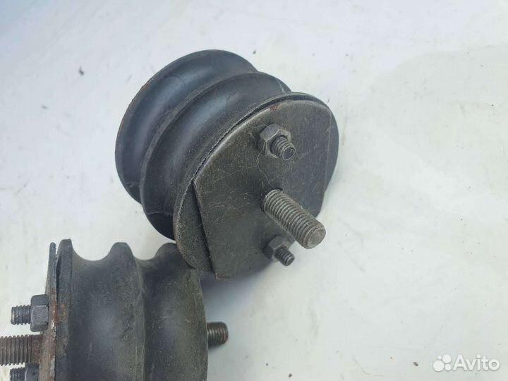 Подушка двигателя Ваз Классика 2107 2104 2106