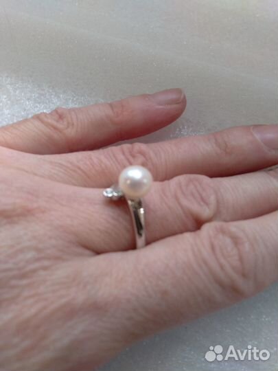 Кольцо с крупным жемчугом