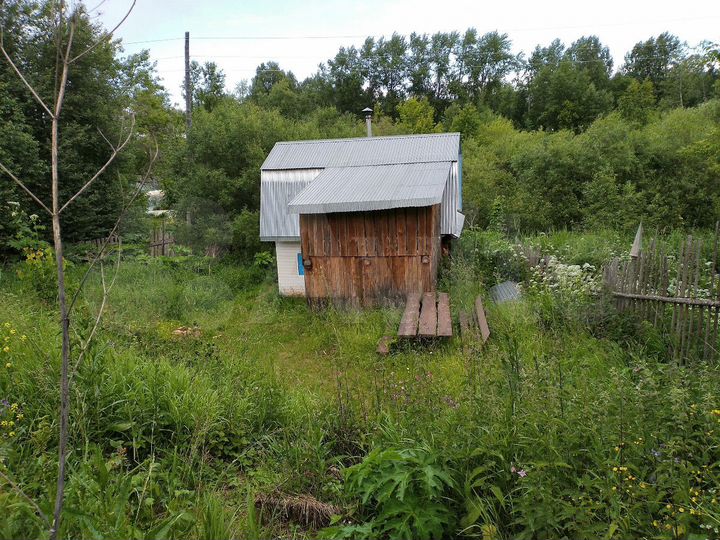 Дача 20 м² на участке 7 сот.