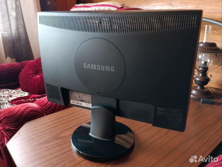 Монитор Samsung 22 дюйма