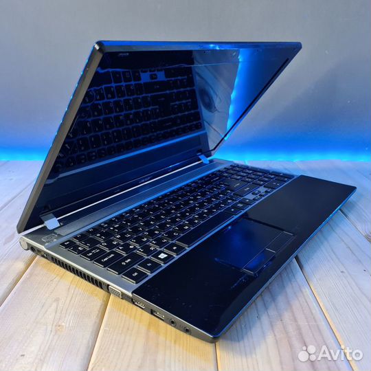 Ноутбук Acer Aspire V3-571G