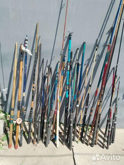 Удочка, кормушки, воблеры,поводки