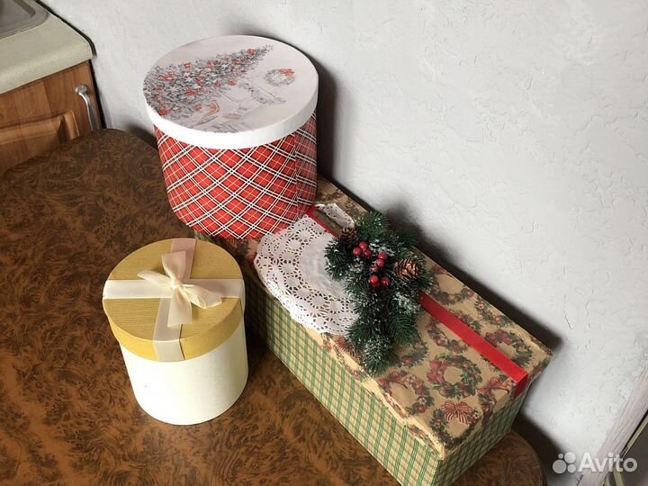 Коробка для новогодних подарков