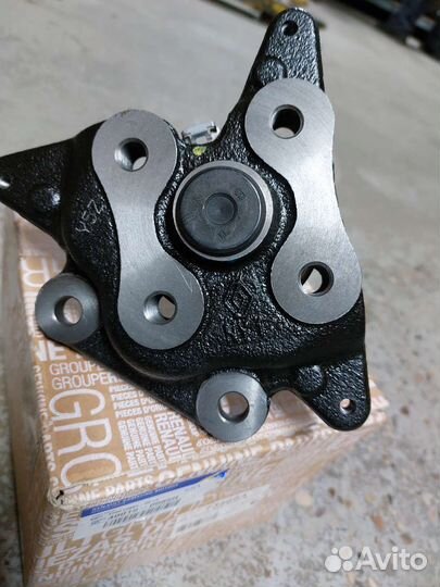 Новая задняя левая цапфа Renault Fluence оригинал