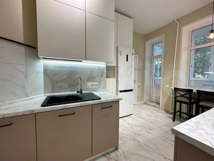 3-к. квартира, 87 м², 2/4 эт.