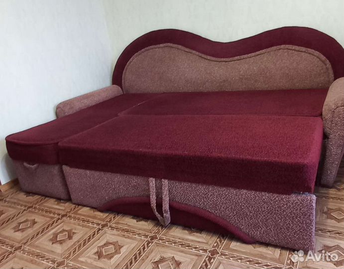 Диван и комплект кресел