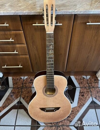 Акустическая гитара