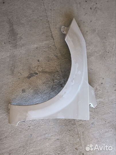 Крыло левое