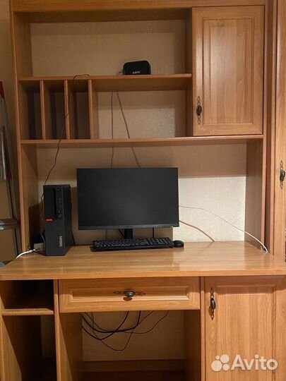 Стол компьютерный письменный