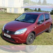 Renault Sandero 1.4 MT, 2011, 200 500 км, с пробегом, цена 580 000 руб.