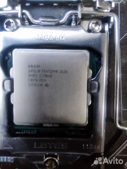 Материнская плата с процессором