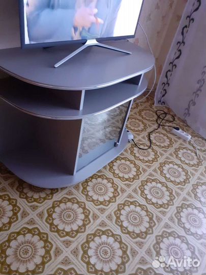 Тумба под телевизор бу