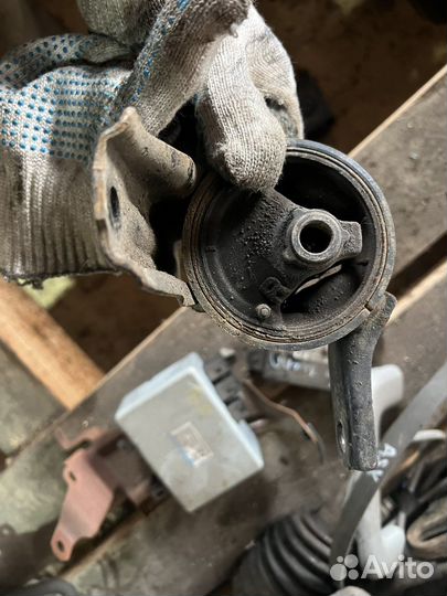 Опора подушка двигателя Mitsubishi ASX 1.6