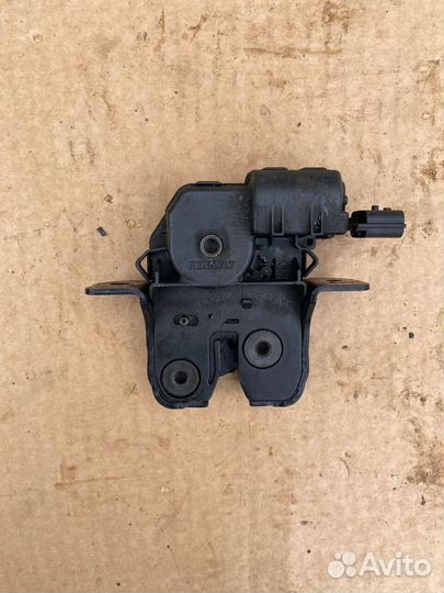 Замок багажника Renault Megane 3