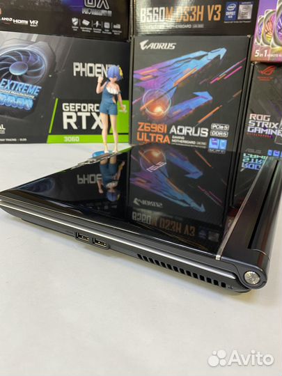 Ноутбук asus F8V