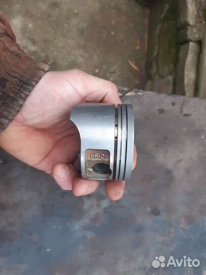 Поршень с кольцами