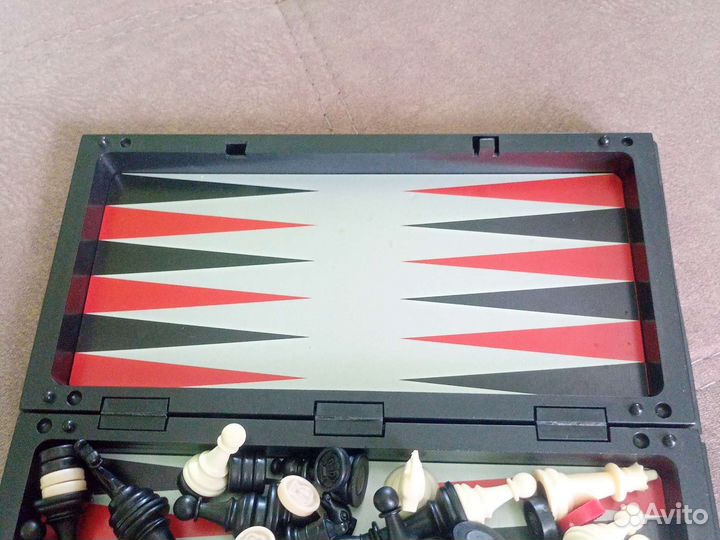 Шахматы шашки и нарды 3 в 1