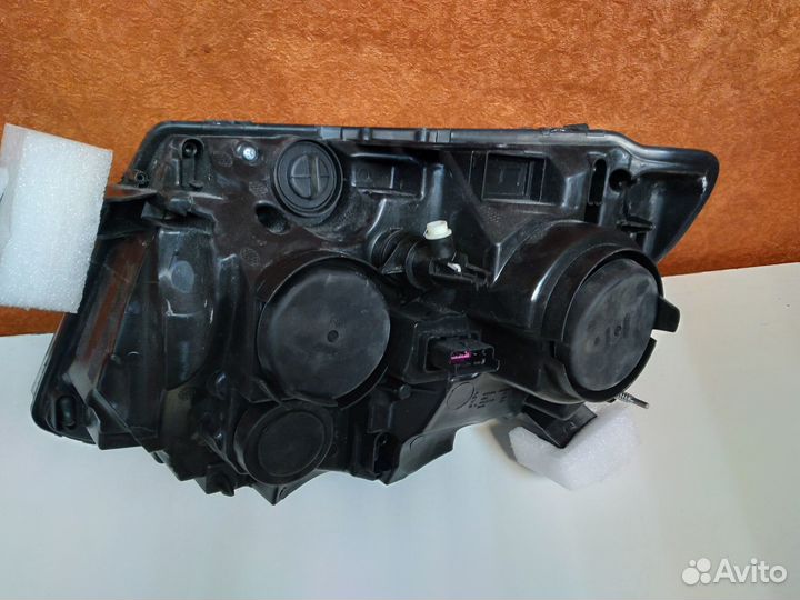 Фара правая Nissan Terrano 2017