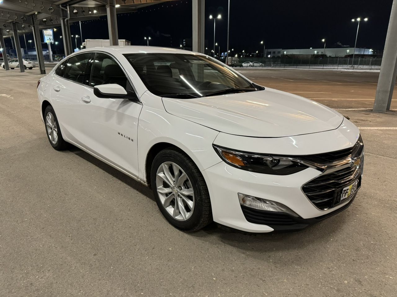 Chevrolet Malibu: фото владельца