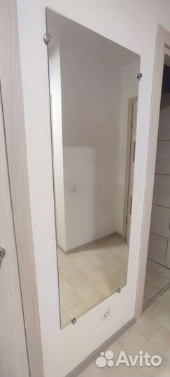 Зеркало настенное 150 на 55