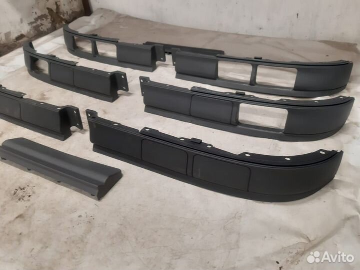 Спойлер бампера Mercedes Actros MP1