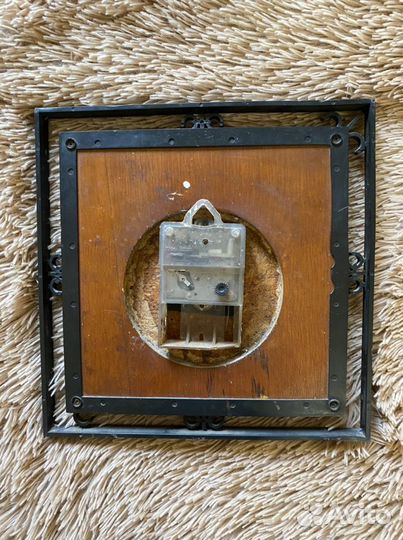 Часы настенные СССР янтарь