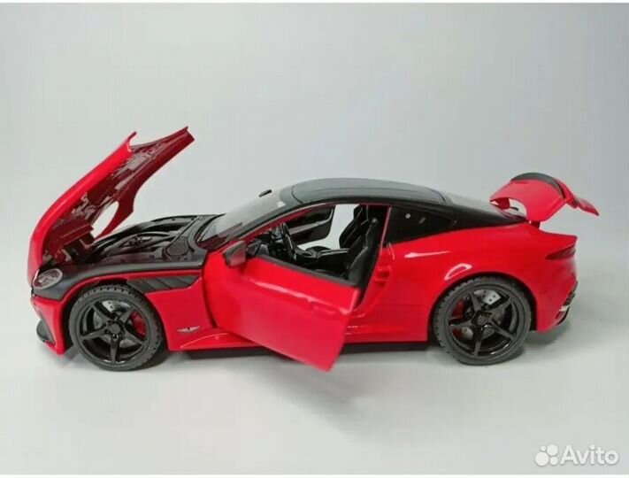 Модель aston martin