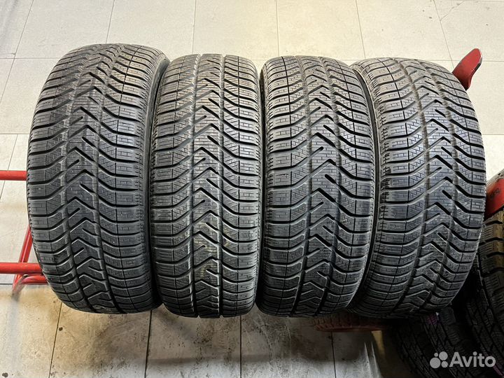 Pirelli Winter 210 SnowControl Serie III 205/55 R16